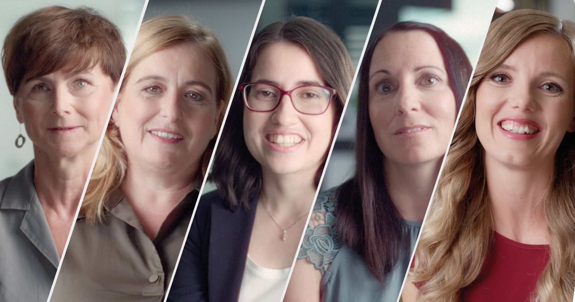 5 KEBAnerinnen lächeln freundlich in die Kamera