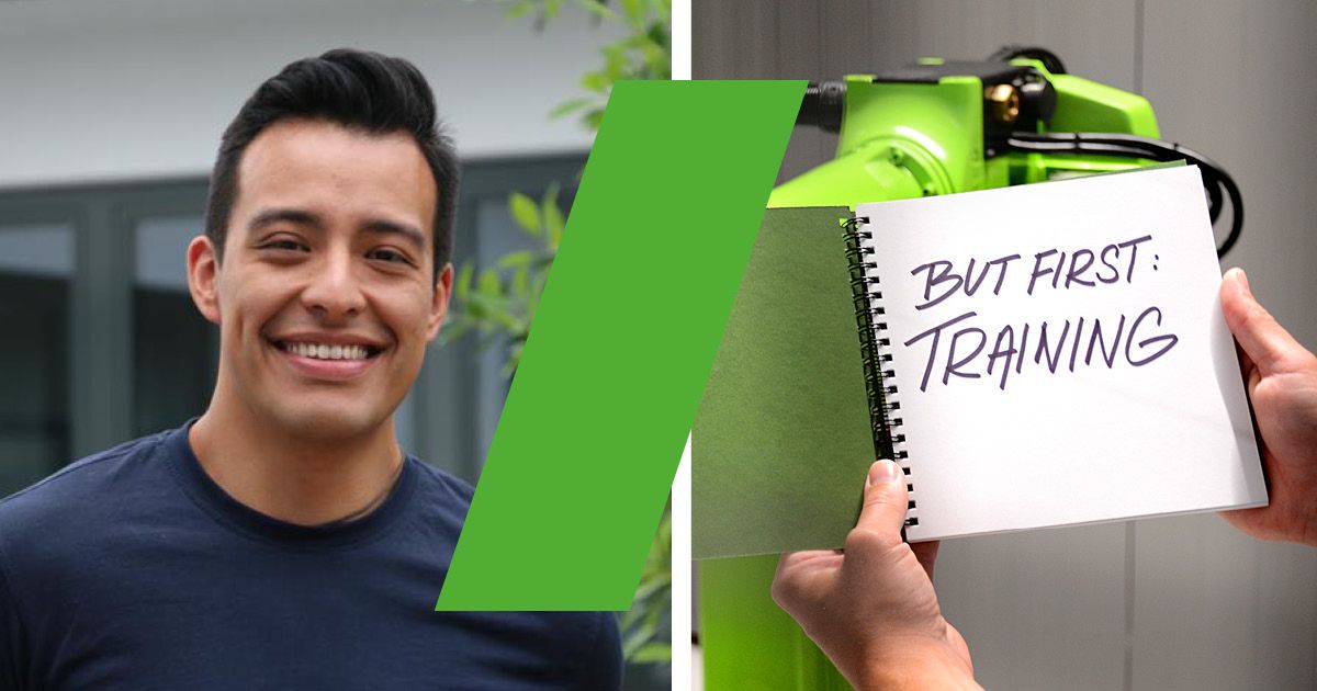 Porträt von Andrei Rocha, Global Application Engineer und KEBA Trainer, in einer modernen industriellen Automatisierungsumgebung.