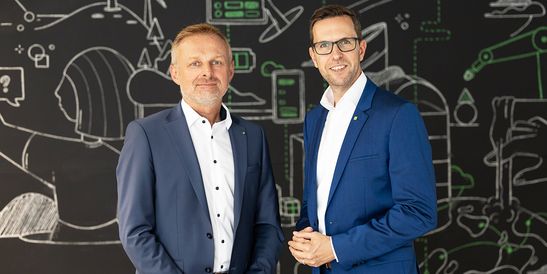 In this picture you can see KEBA CFO Andreas Schoberleitner and KEBA CEO Christoph Knogler.
