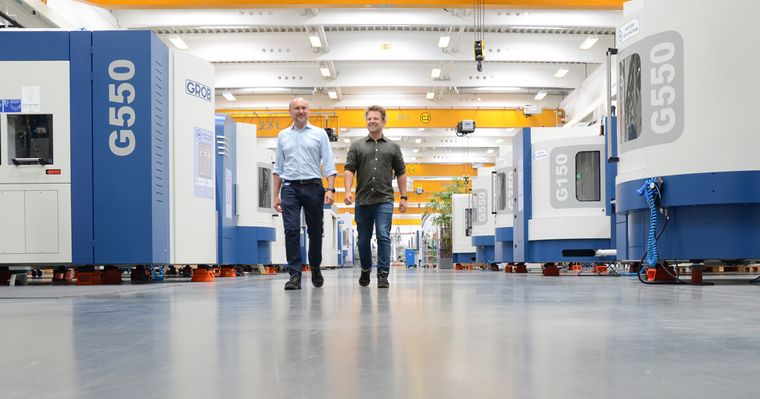 Foto von zwei Mitarbeitern der Firma GROB