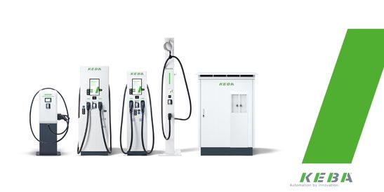 Varie stazioni di ricarica DC KEBA affiancate con design verde caratteristico.