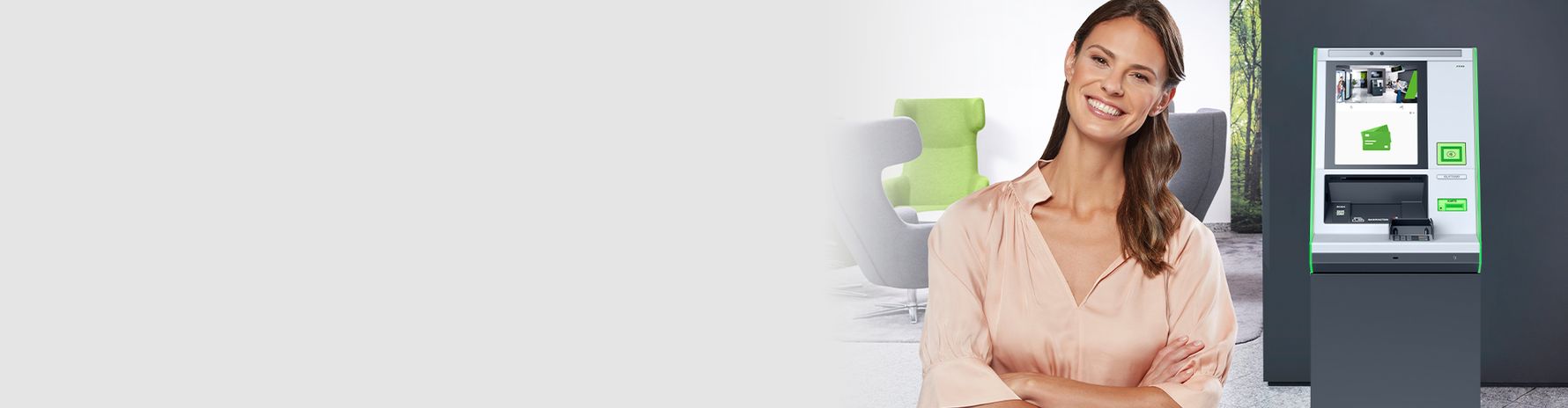 Lächelnde Gesichter aus allen Lebensbereichen kommen in einer fröhlichen, vielfältigen Gruppe zusammen, die Wärme und Verbundenheit ausstrahlt.