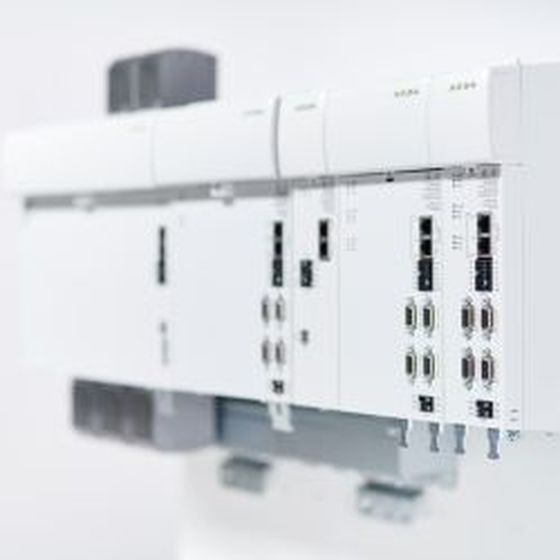 Image of the KeDrive D3 Smart DC System isolated and with a light gray background.