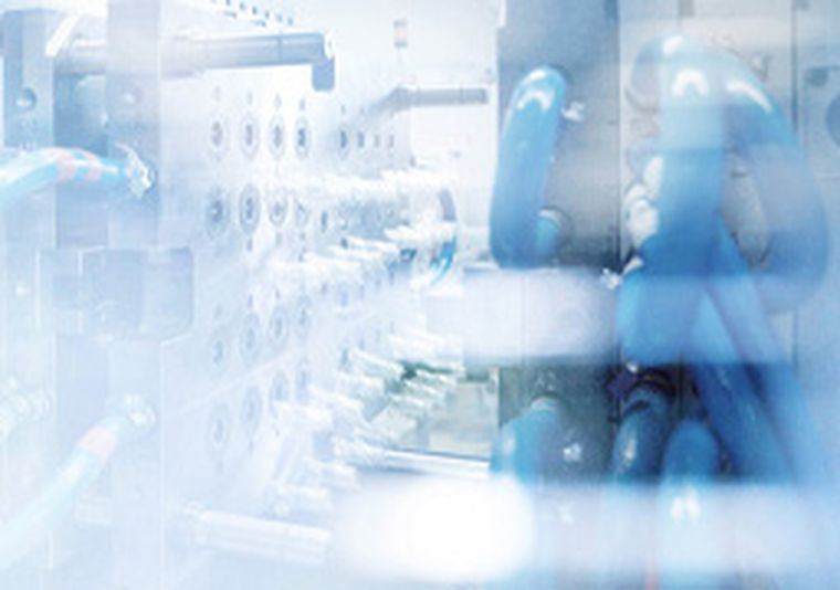 플라스틱 소프트웨어 솔루션을 위한 금형을 갖춘 IMM 사출 성형기로부터 발췌