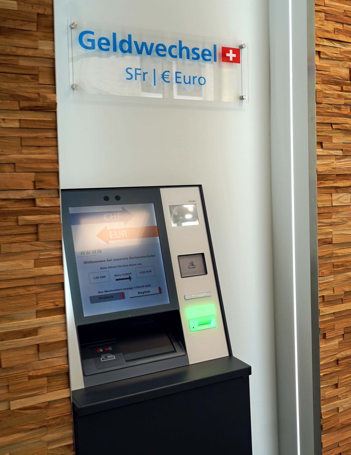 Self-service exchange ATM in the branch