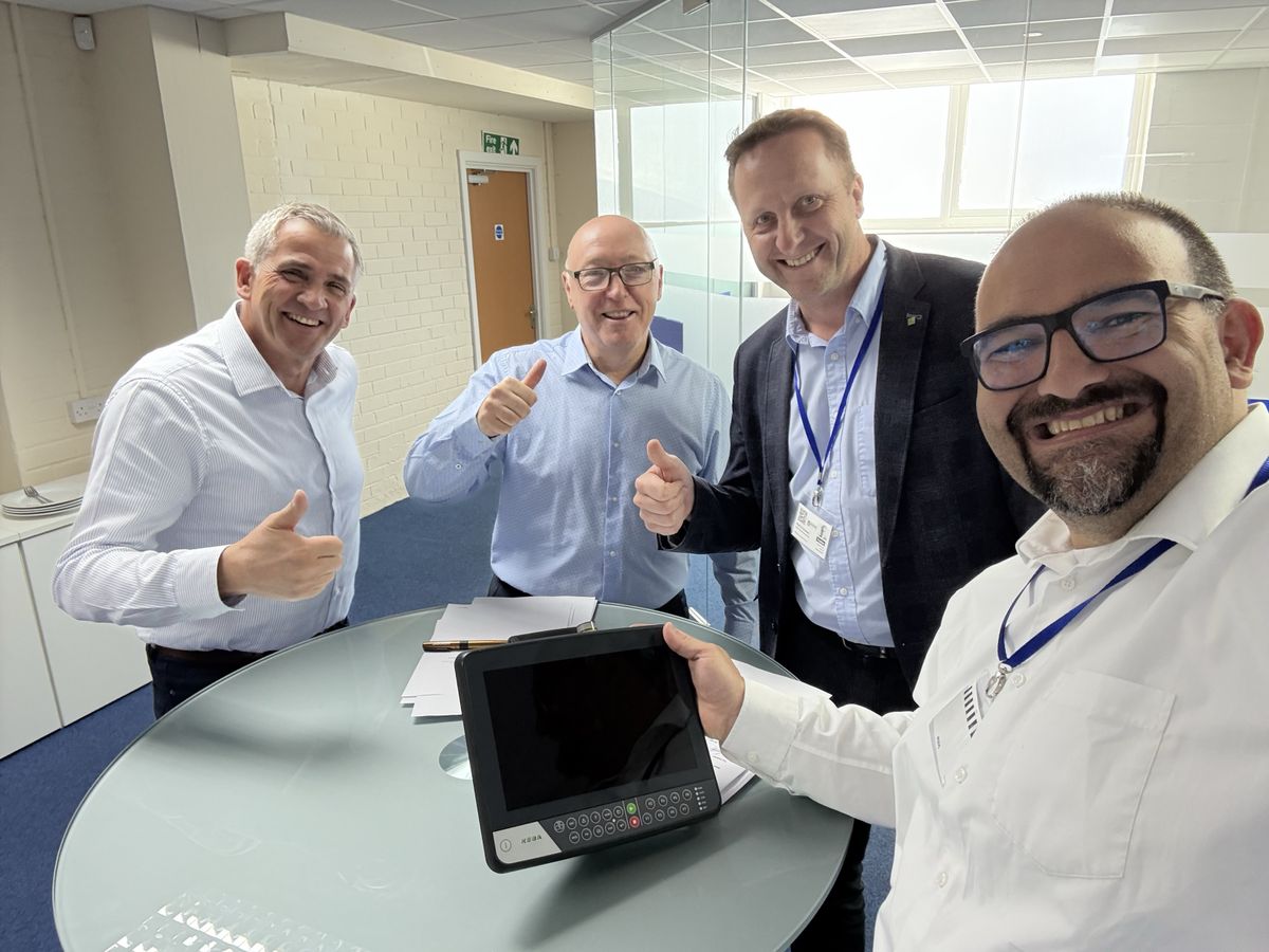 Pictured at the signing of the agreement (f.l.t.r.): Patrick Tongs (Sales Director HMK), Gary Kitchin (Managing Director, HMK), Martin Schwarz (CSO KEBA Industrial Automation), and Hans-Peter Kranewitter (Business Development and Sales, KEBA Industrial Automation). 