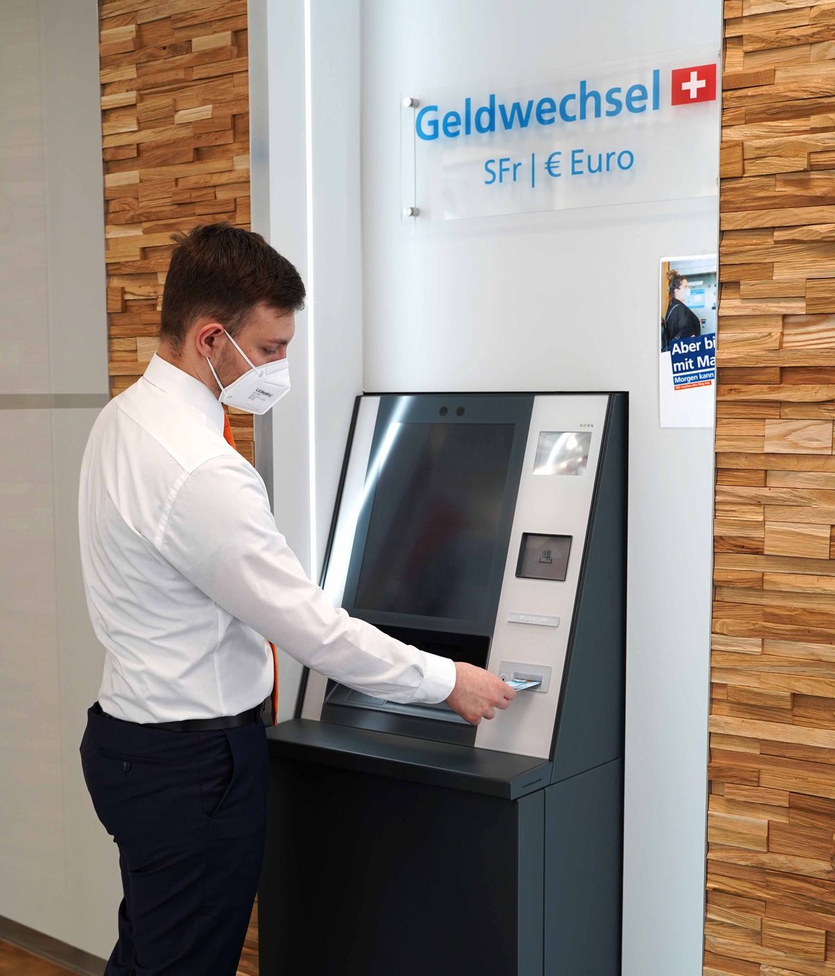 Cash Recycler of the evo series functions as a currency changer