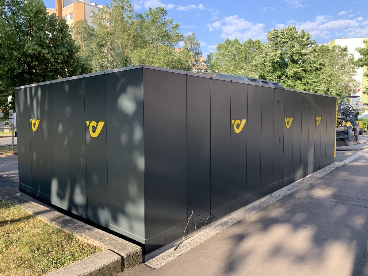 Parcel locker from KEBA with attractively designed rear side