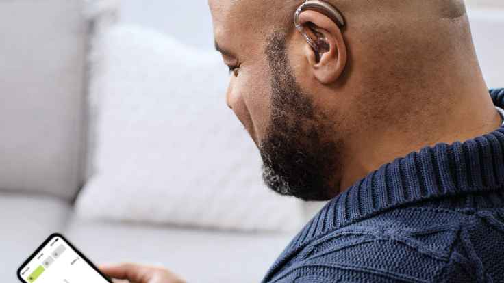 Phonak amplía su tecnología a los modelos de audífonos Naída.