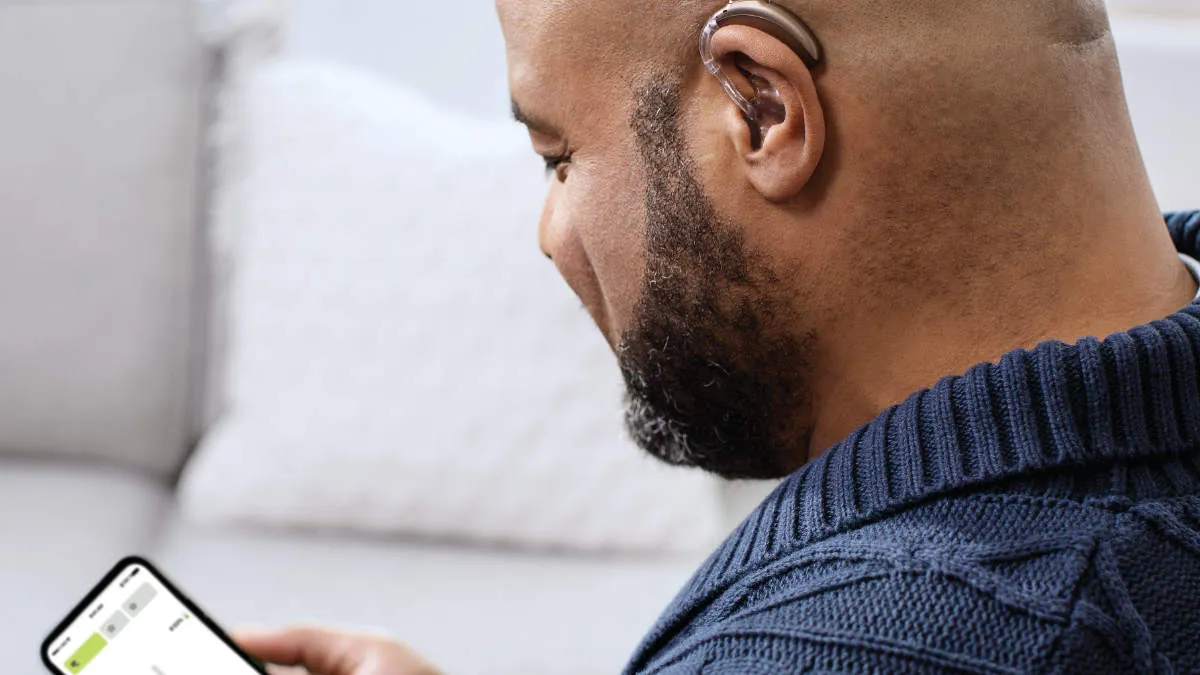 Naída Lumity is compatible with both Android and Apple products and other Bluetooth-enabled devices such as tablets and laptops. 