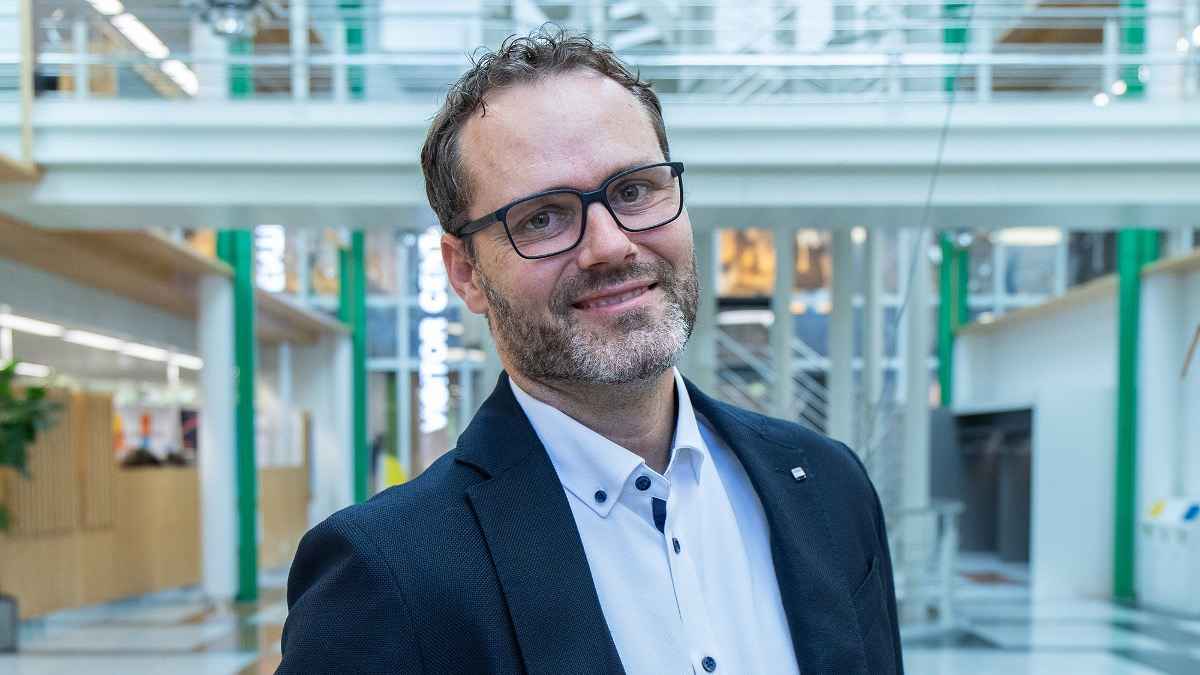 Phonak Names Oliver Frank New VP of Marketing