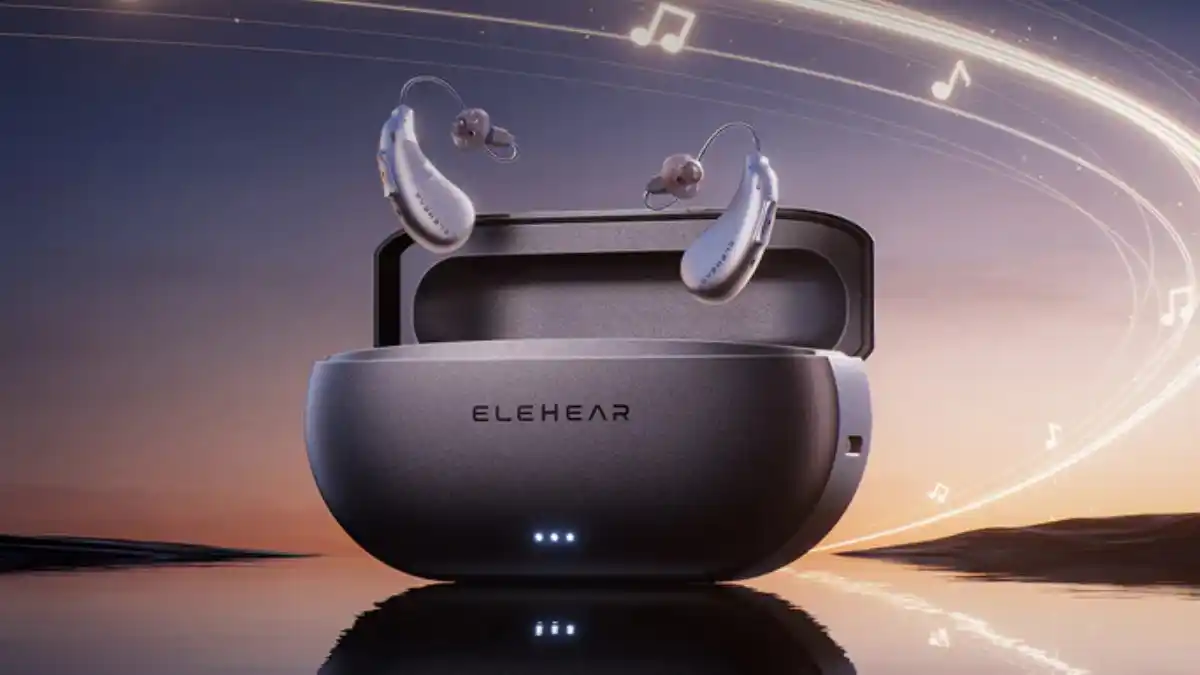 Elehear Beyond Pro and its portable charging case.