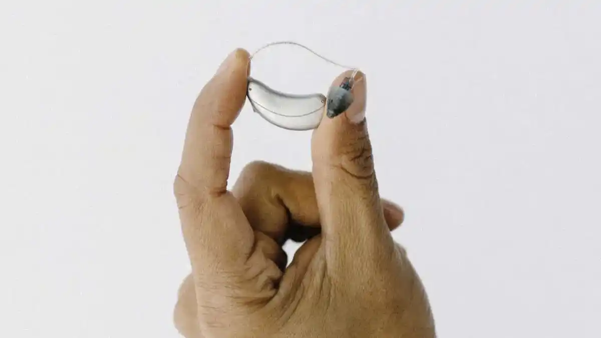Audicus Omni 2 hearing aid models are about 10% smaller than Omni 1 models.