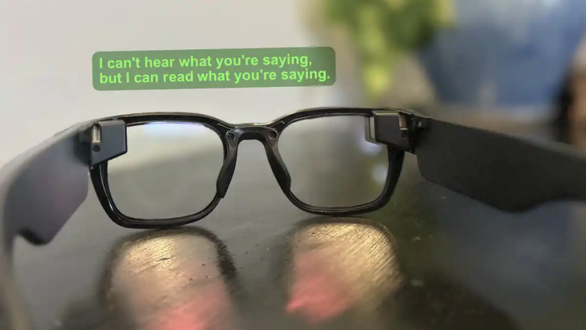 XanderGlasses place live captions on the lenses of the glasses.