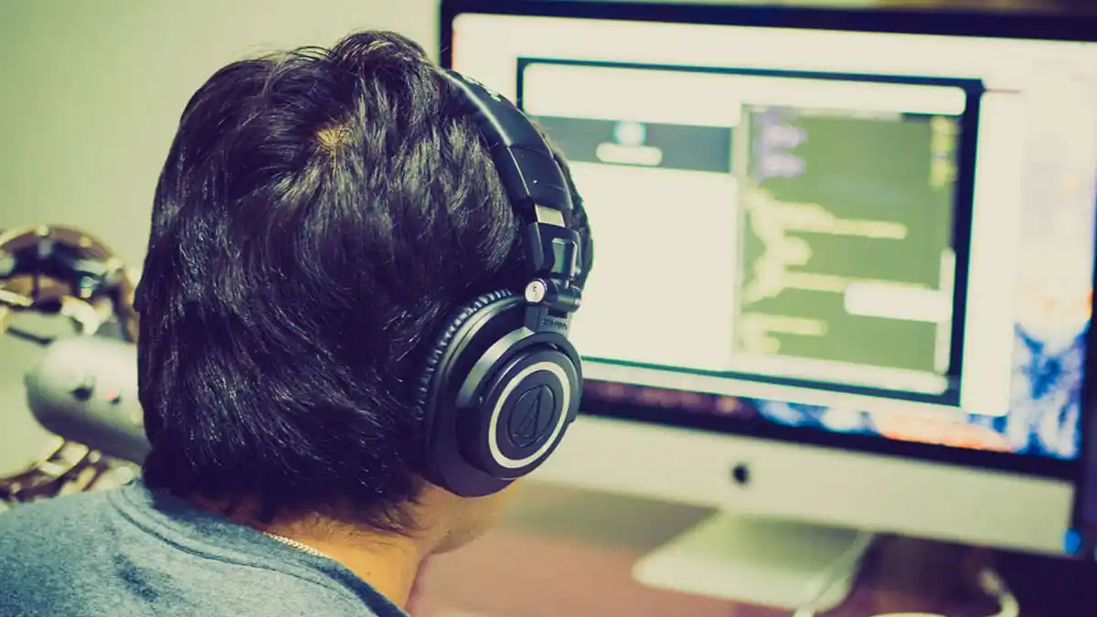Auditives Training auf einem Computer