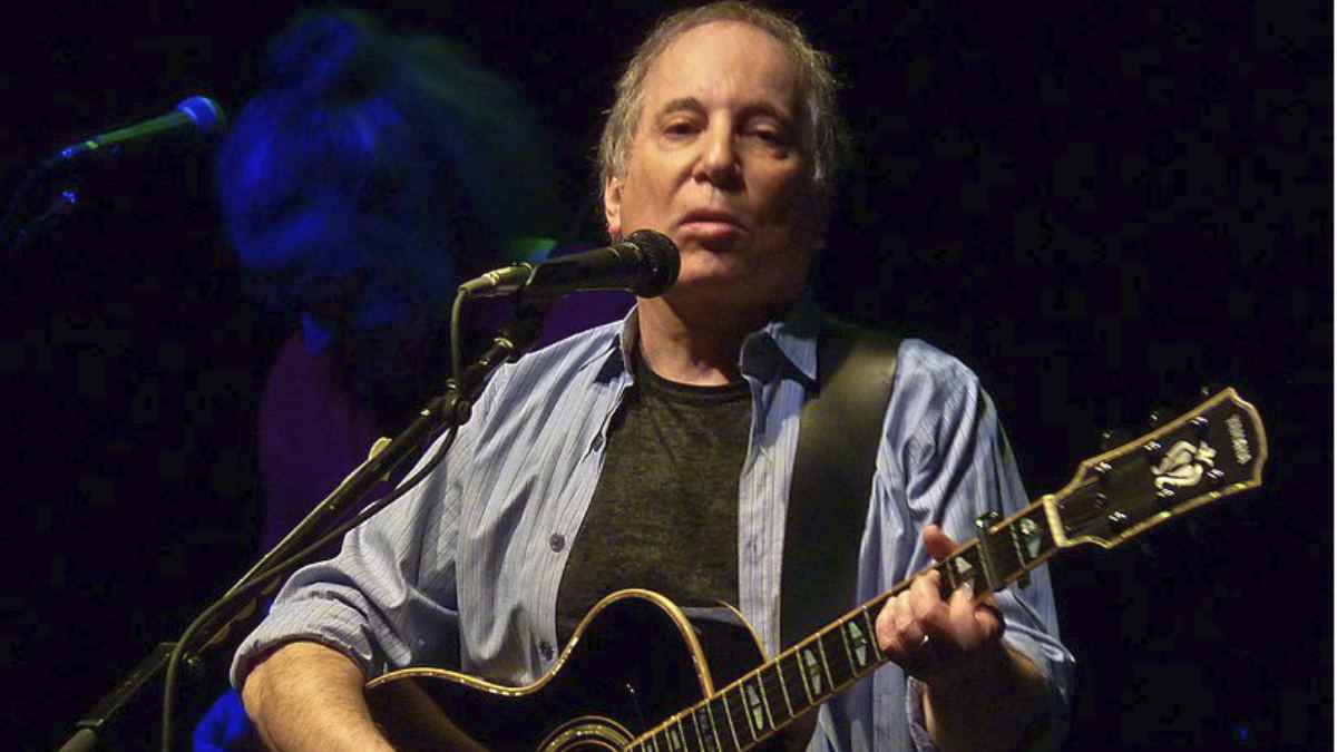 Paul Simon Opens Up About Hearing Loss and His Soundtrack of Resilience on Starkey Sound Bites