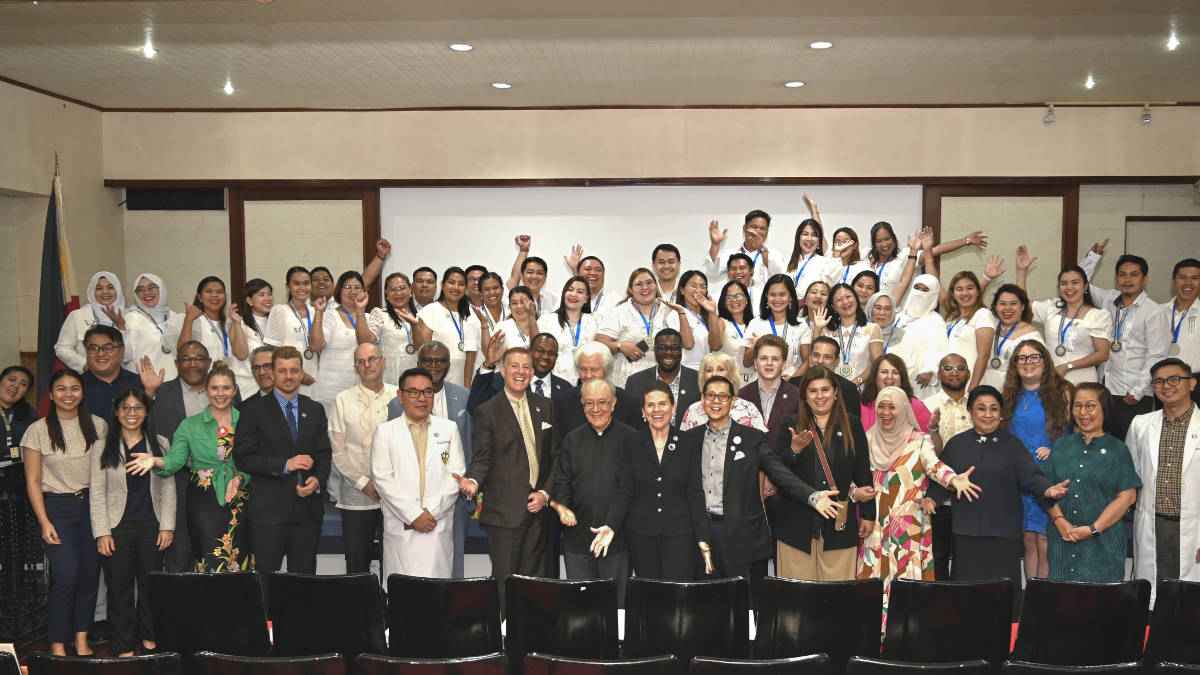 From Students to Changemakers: Starkey Hearing Foundation Trains Hearing Care Providers in the Philippines and Abroad