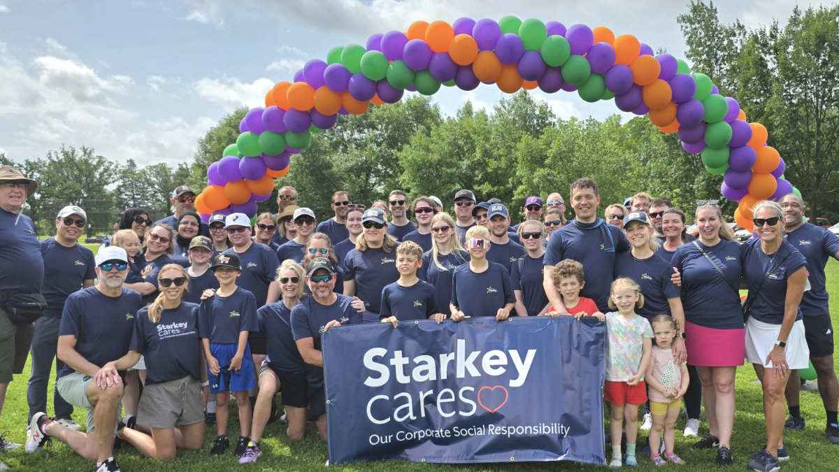 Starkey Cares arbeitet mit HLAA zusammen, um sich für Gehörgesundheit beim Walk4Hearing einzusetzen