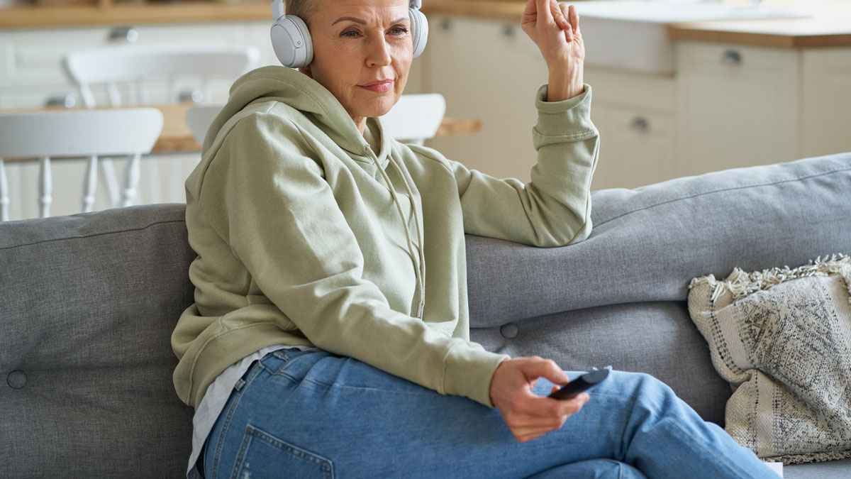 Top-8 Advanced Technologies and Tips for Watching Television with a Hearing Loss