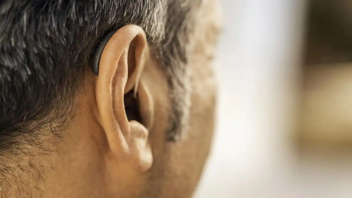 How a Rexton Reach RIC looks on the ear from behind.