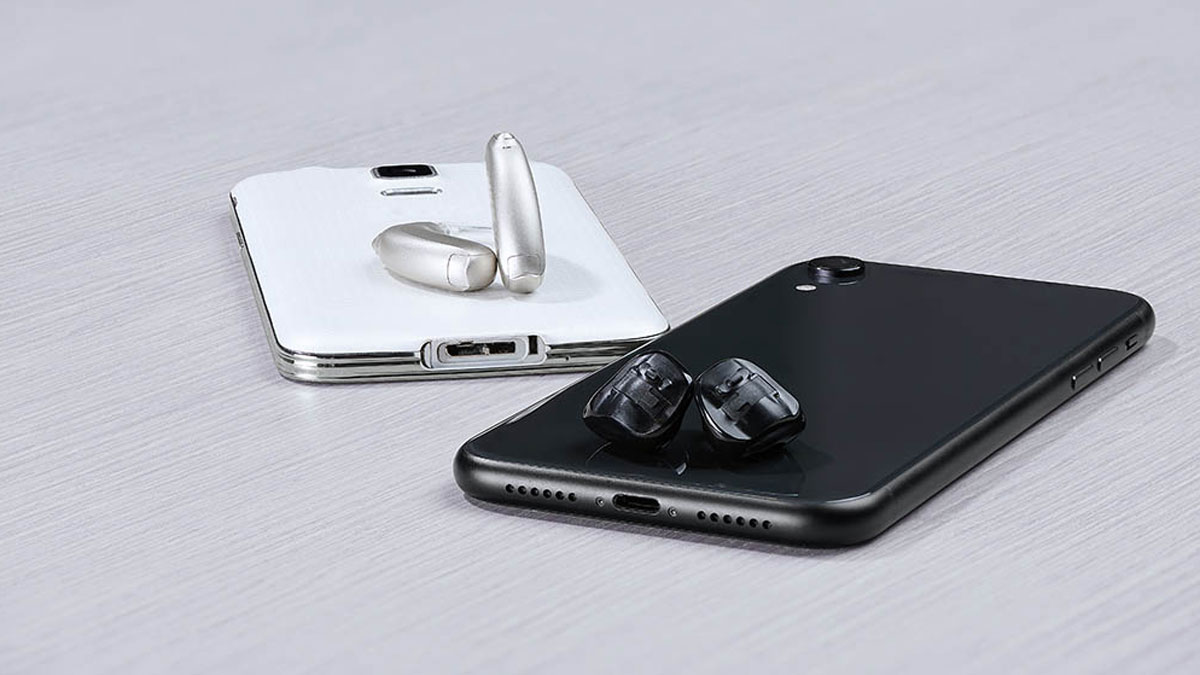 Phonak Marvel Unique Connectivity Now Available on Customs and Behind the Ear Hearing Aids Phonak Marvel Unique Connectivity Now Available on Customs and Behind the Ear Hearing Aids