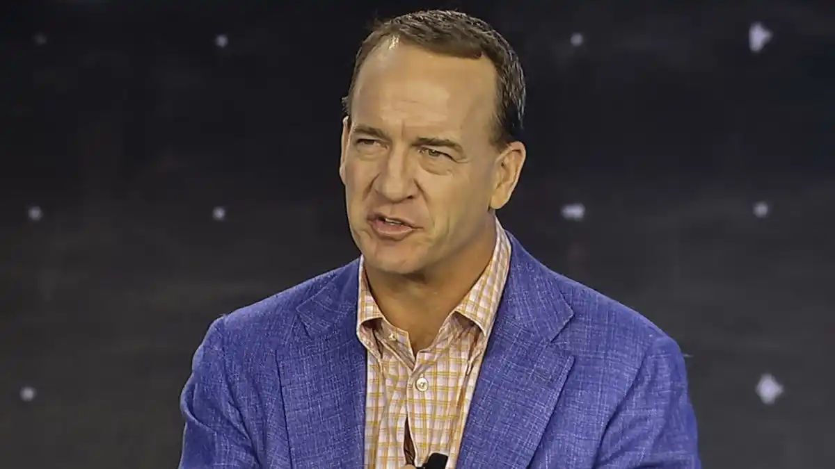 Football Hall of Fame quarterback Payton Manning talked about his mentors, famous football family, and leadership.