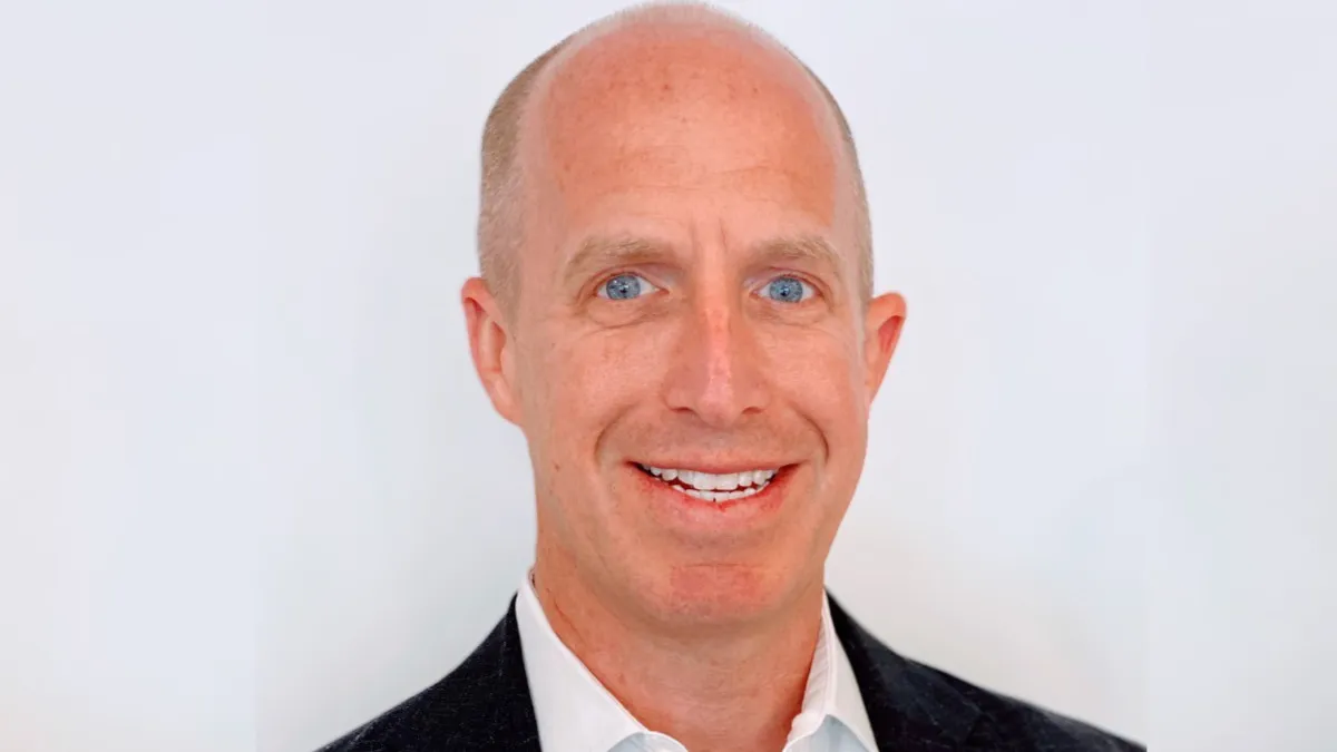 Mike Houshoulder of xMEMS.