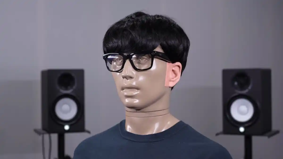 Ray-Ban Meta (Gen 2) being tested on the KEMAR manikin in the HearAdvisor lab.