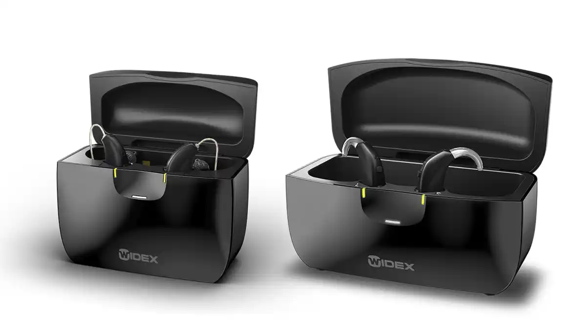 Widex Charge n Clean chargers for the Moment sRIC R D and BTE R D hearing aids.