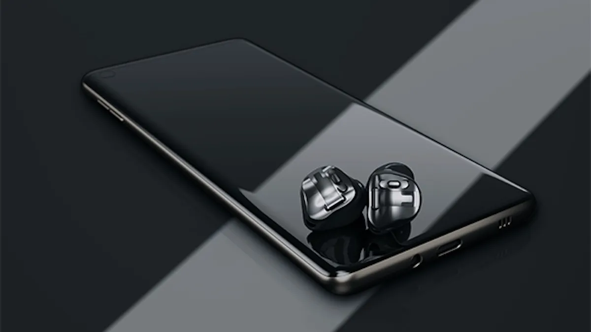 Phonak Virto Black With Phone