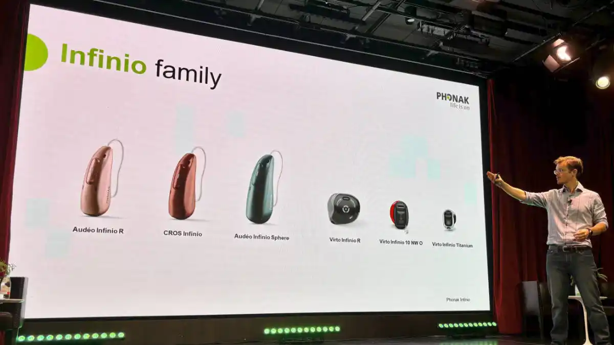 Garreth Griffith showing 6 hearing aids in Phonak Infinio line