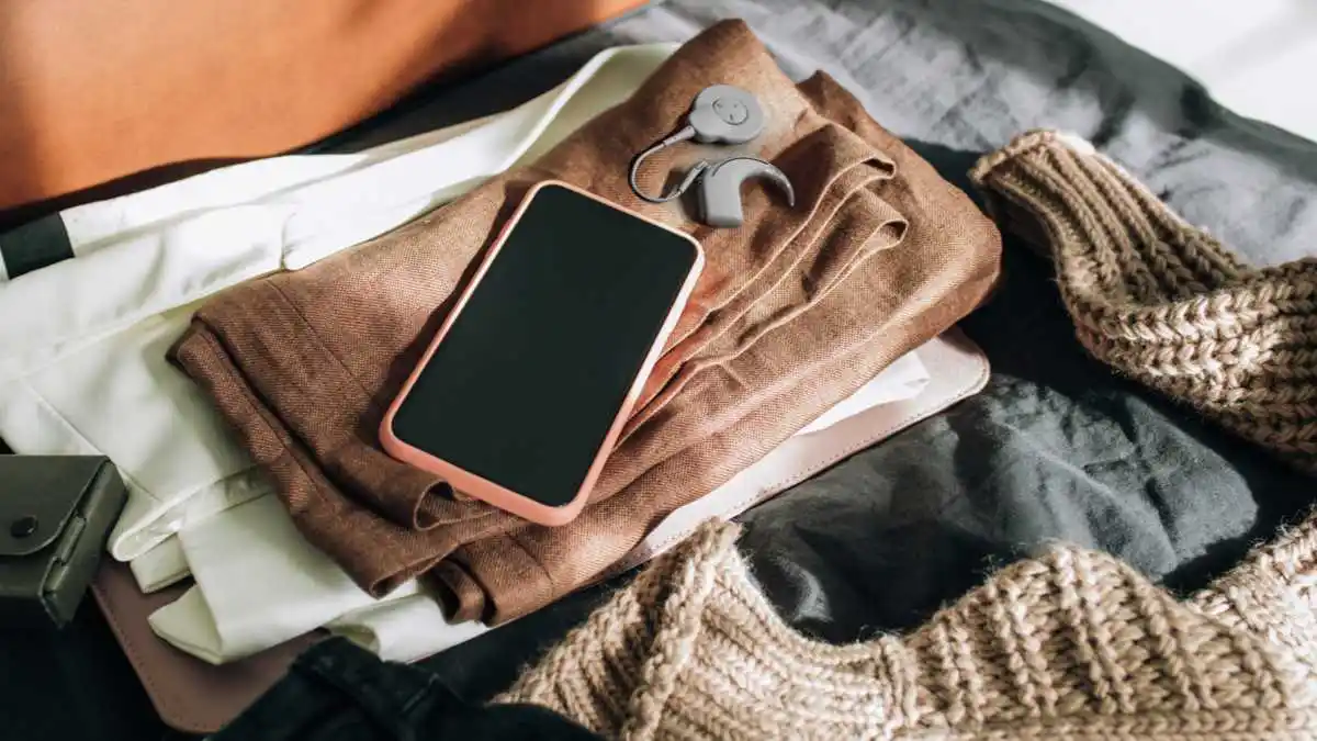 Nucleus 8 sound processor with iPhone.