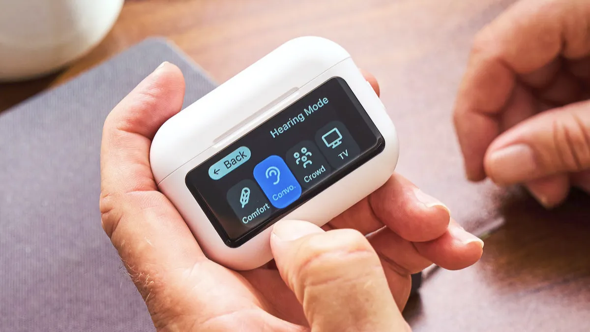 The four hearing modes (Comfort, Conversation, Crowd, and TV) are shown here displayed on the charger screen. 