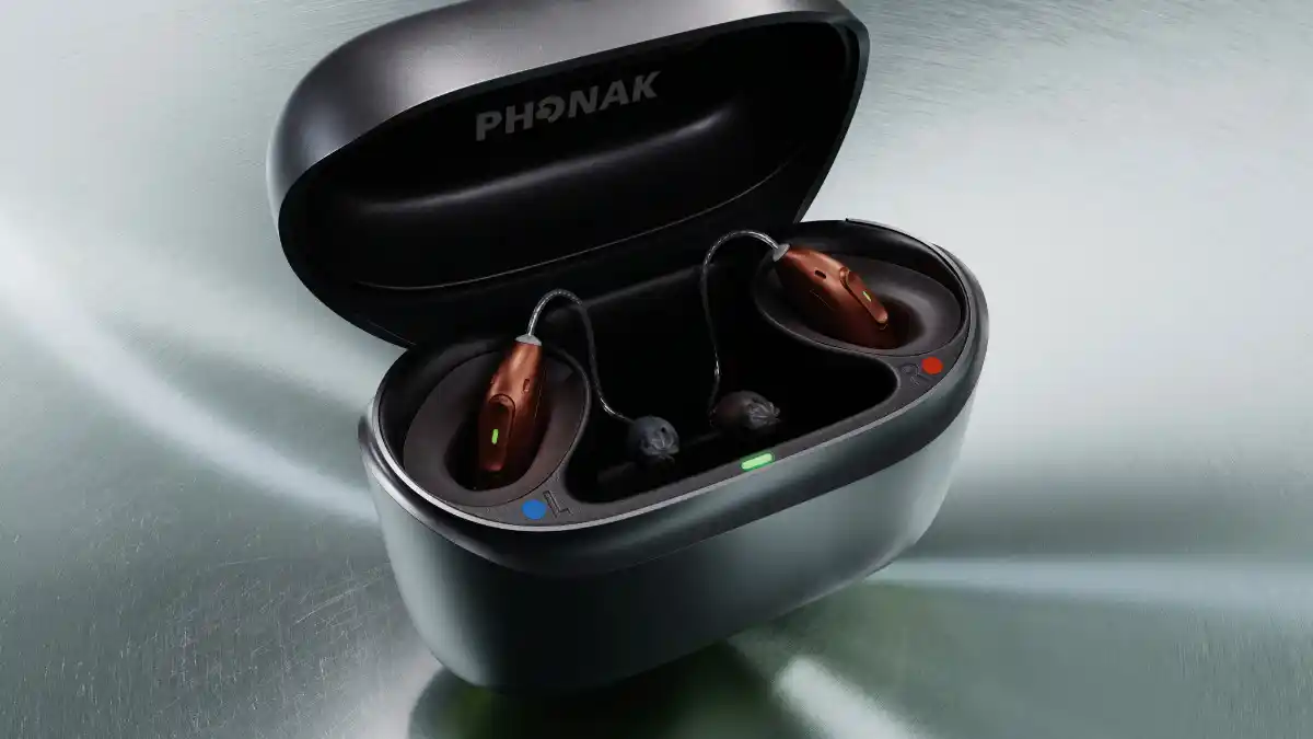 Phonak Audéo Eon Sphere RIC hearing aids in charger.