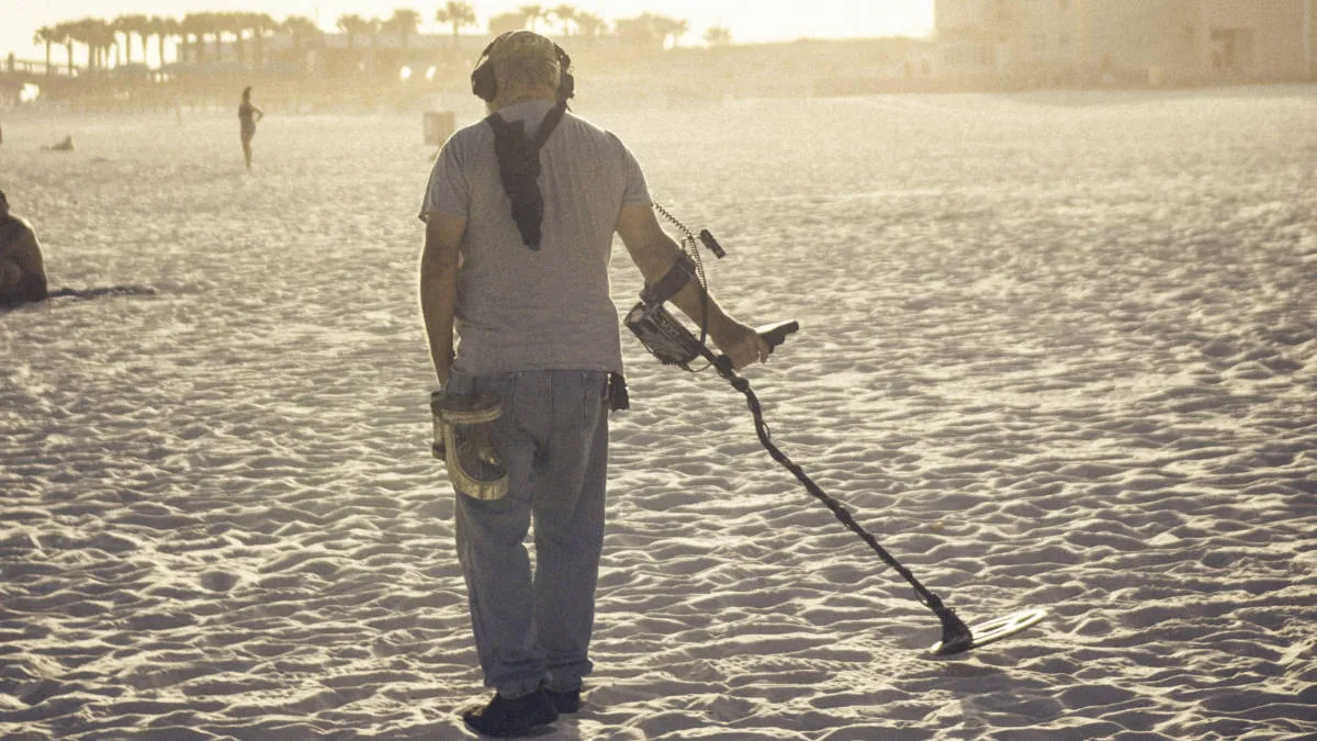 Because hearing aids have small metal parts and batteries, they can be detected with a high-quality metal detector if you think you lost it in a hard-to-find place like the beach or thick grass.