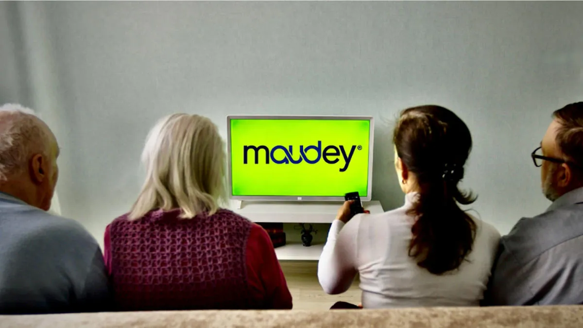 Maudey Group Tv Watching
