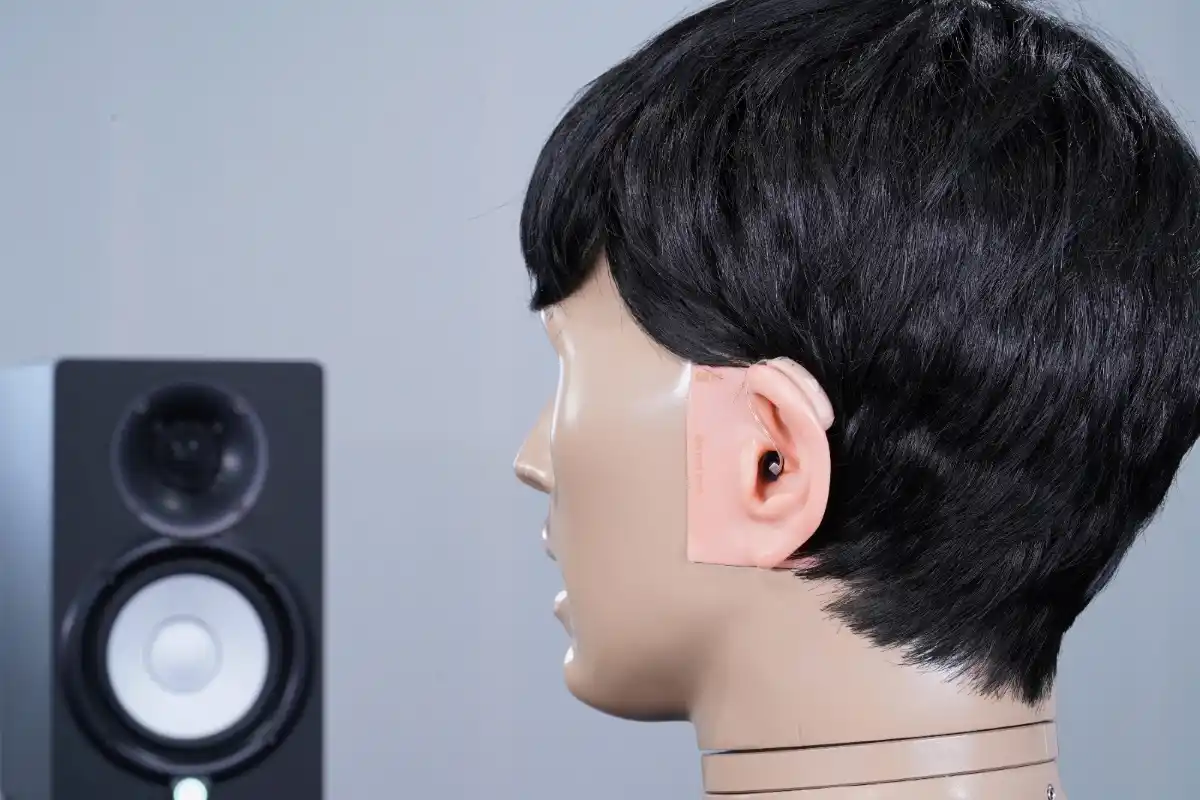 Wir haben den Jabra Enhance Select 50R im speziell entwickelten HearAdvisor-Soundlabor getestet, das auch Tests am KEMAR-Manikin umfasst.