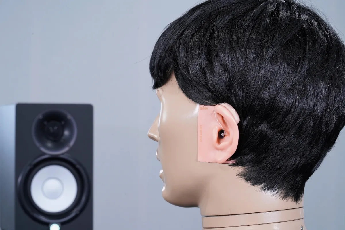 We put the Jabra Enhance Select 50R to the test using the specially built HearAdvisor sound lab, which includes testing on the KEMAR manikin.