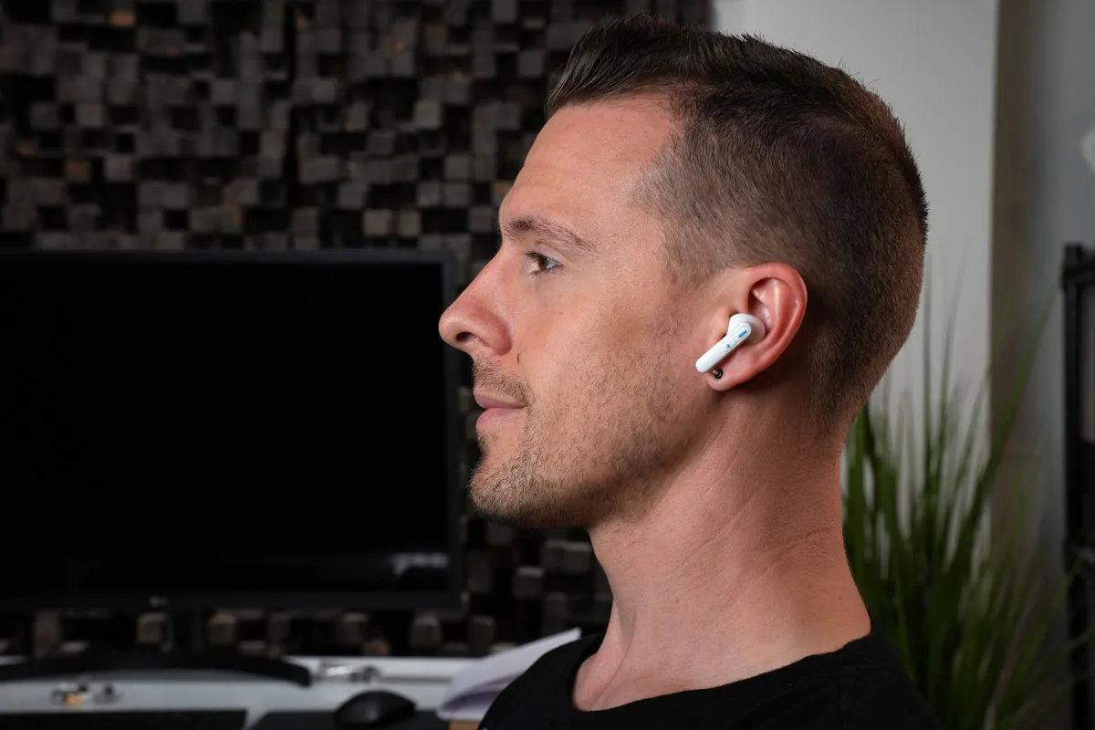 Audiologist Dr. Steve Taddei conducted a thorough hands-on test of the most popular Linner products, including wearing the devices in the real world and testing them in an acoustic lab. Pictured: Linner Nova.