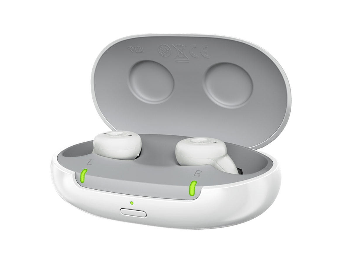 Signia Active ワイヤレスイヤホン ホワイト 充電ケース 他 Signia Active ワイヤレスイヤホン ホワイト 充電ケース 他 Signia