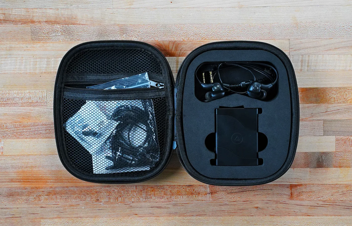 3DME In-Ear Monitoring System in the Padded Traveling Case
