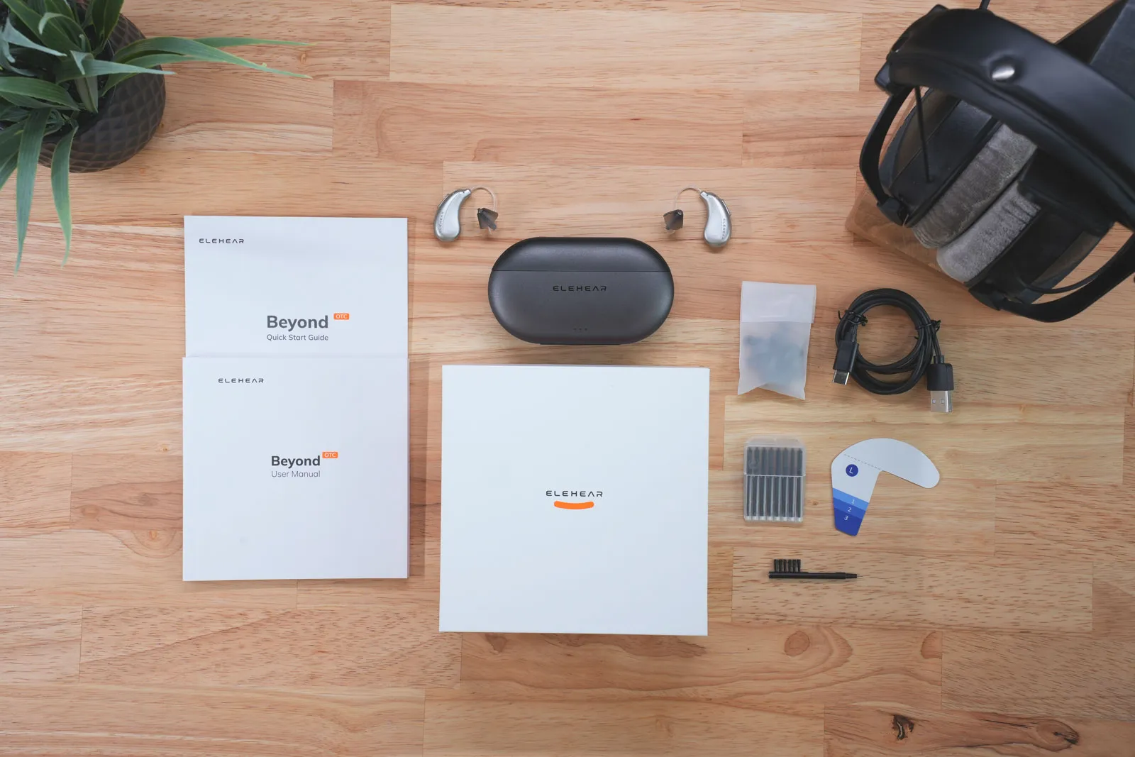 Unboxing Elehear Beyond.