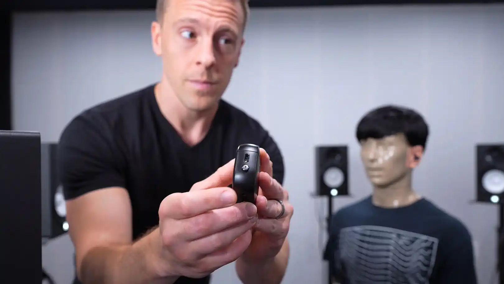 I measured the Cearvol Wave's latency (delay) at 117 milliseconds, which can cause you to hear an echo when using the case as a remote microphone.