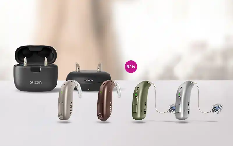 Oticon Real miniBTEs (links) und miniRITEs (rechts). Quelle: Oticon