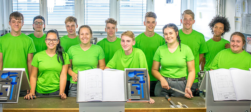 Einige der neuen Lehrlinge bei W&H