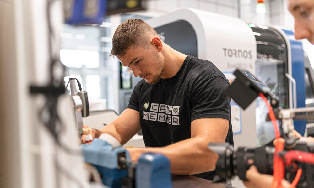 David Auer, Zerspanungstechniker bei W&H.