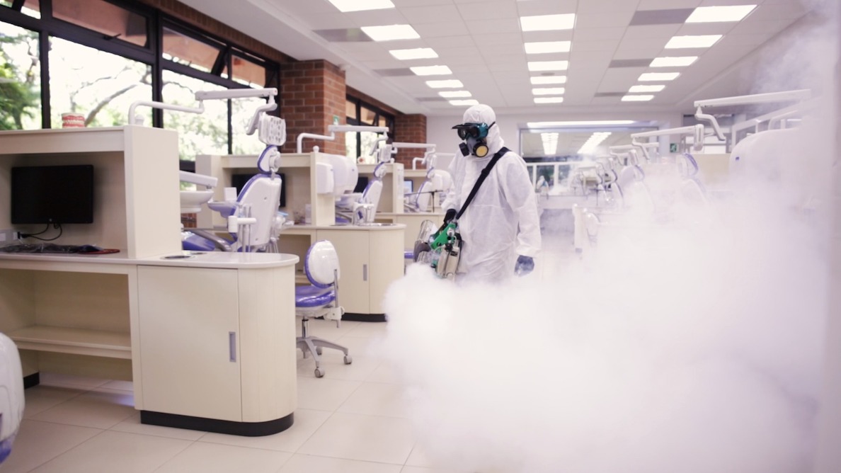 Desinfección - Universidad Francisco Marroquín, Guatemala