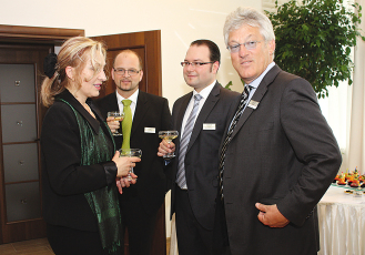 Вице-президент W&H  Рудольф Флигер, ареа-менеджер по странам СНГ Ханс Обермайер, руководитель отдела сбыта Иоахим Викль, глава представительства W&H в Болгарии Маргарита Тотева