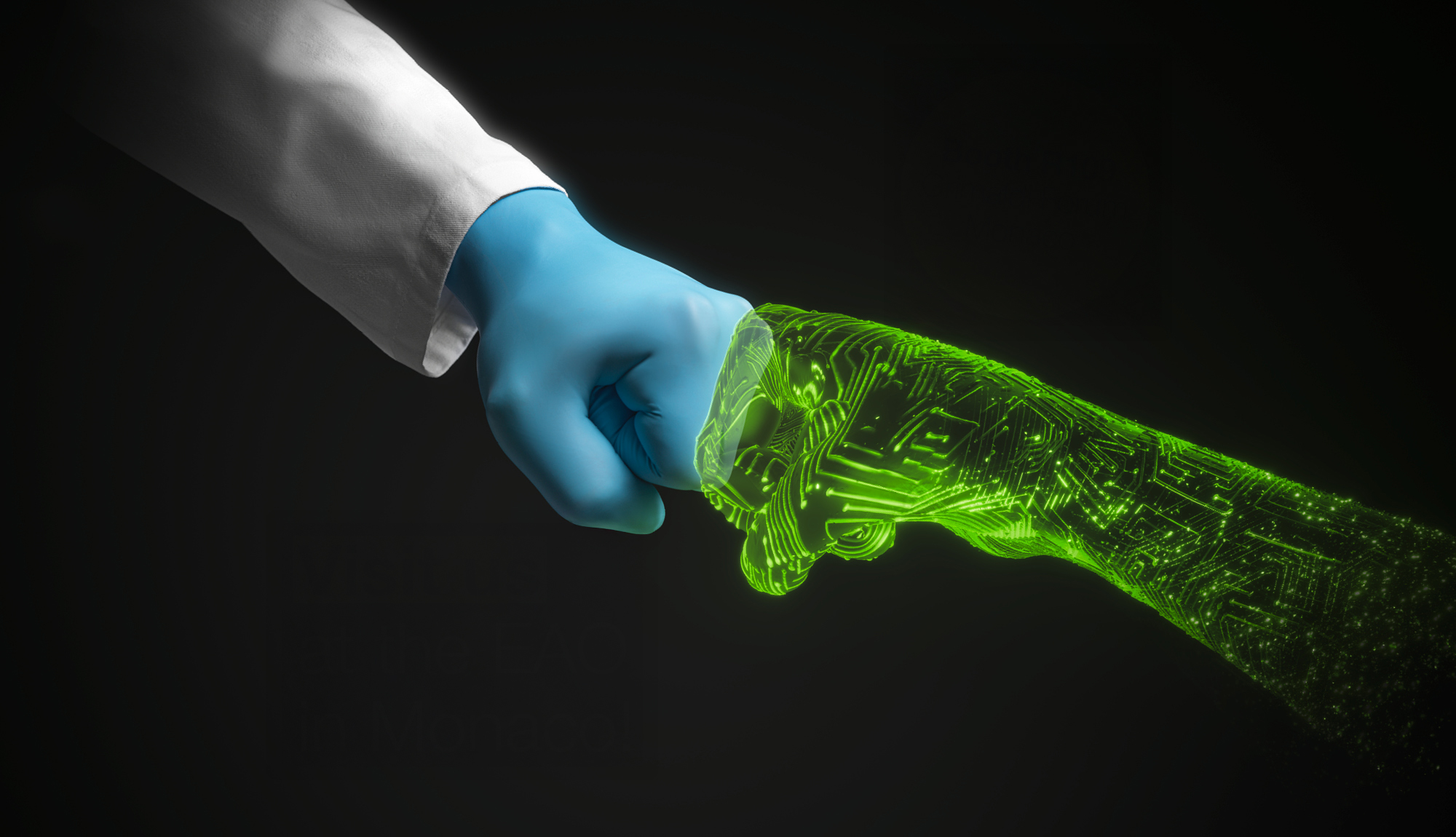EAO Monaco 2025 Subiect: Două mâini cu pumnul strâns, care se ating, una albastră și una cu circuite electronice verzi, pe un fundal negru.