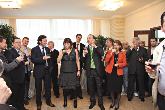 Среди гостей, посетивших прием по случаю открытия нового офиса компании W&H в России, присутствовали узнаваемые лица, знаковые для специальности и российского стоматологического рынка